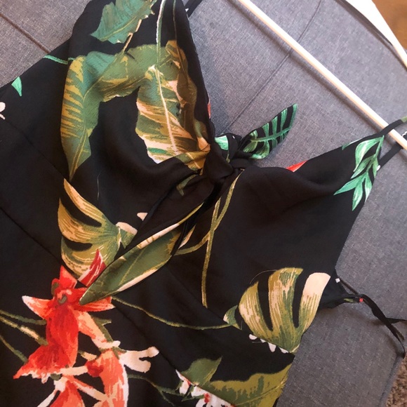 Dress - Picture 3 of 4